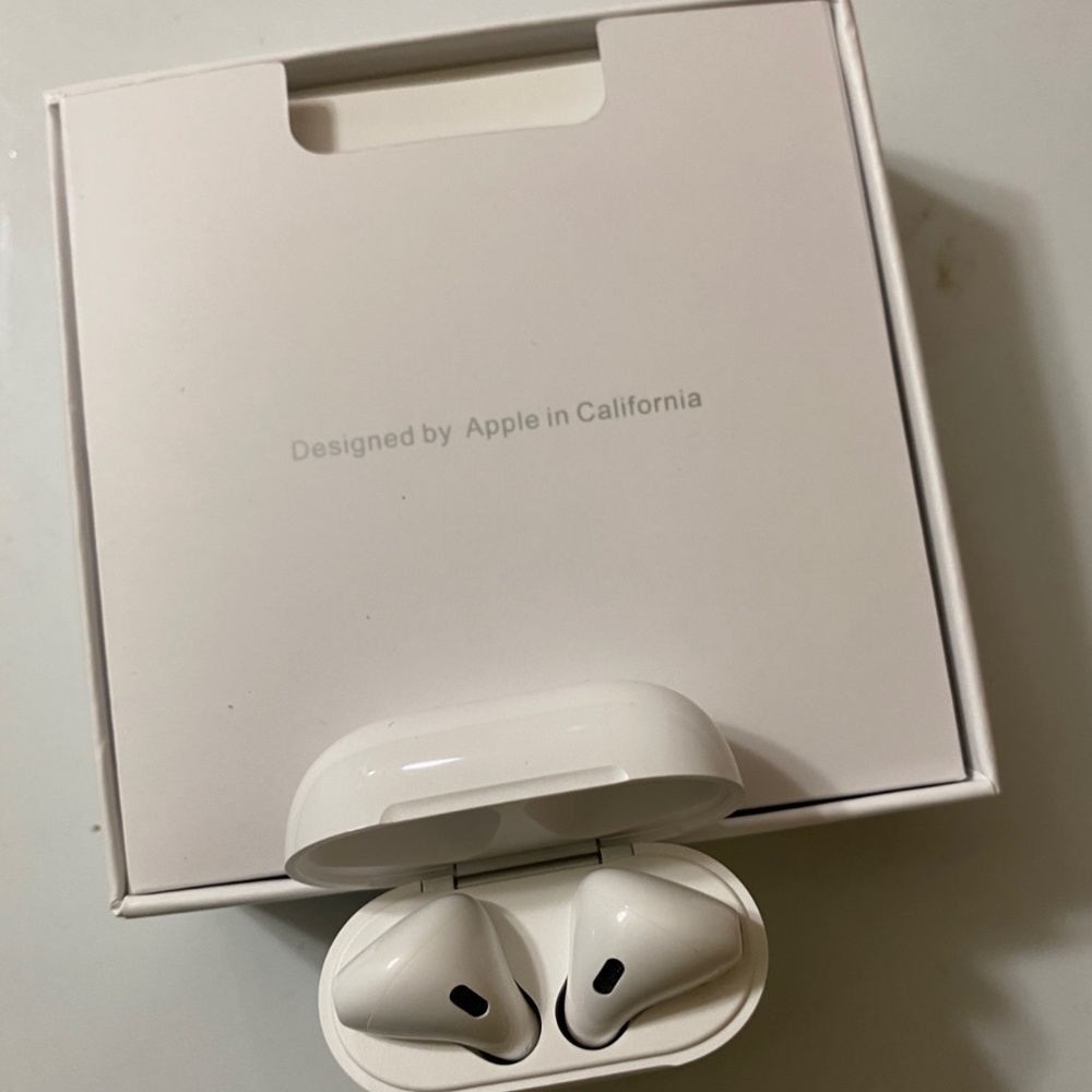AirPods